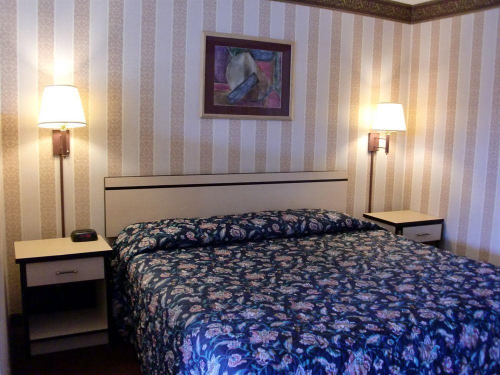 كولورادو سبرينغس Travelstar Inn & Suites المظهر الخارجي الصورة