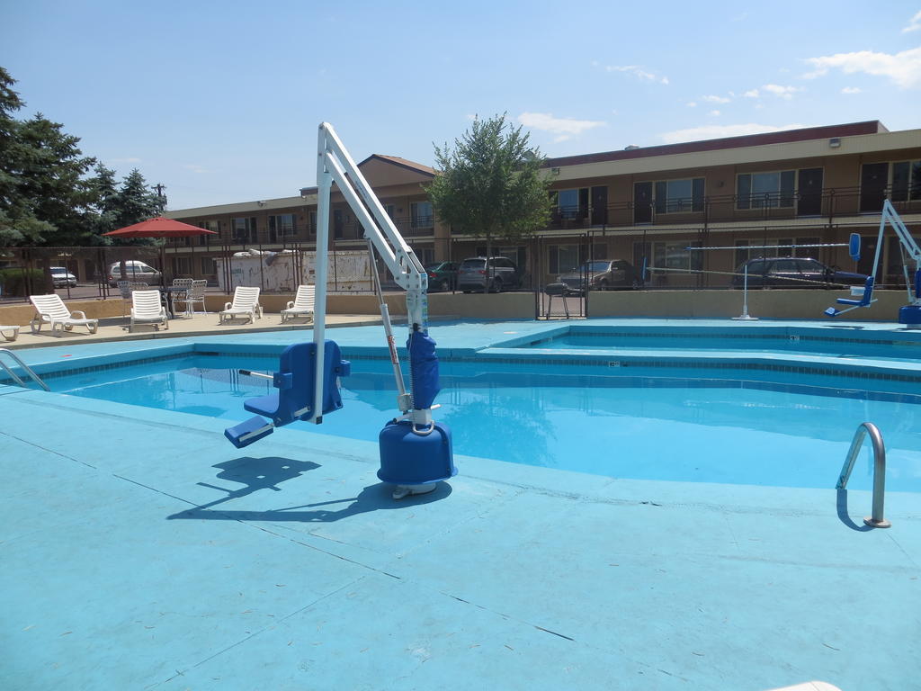 كولورادو سبرينغس Travelstar Inn & Suites المظهر الخارجي الصورة