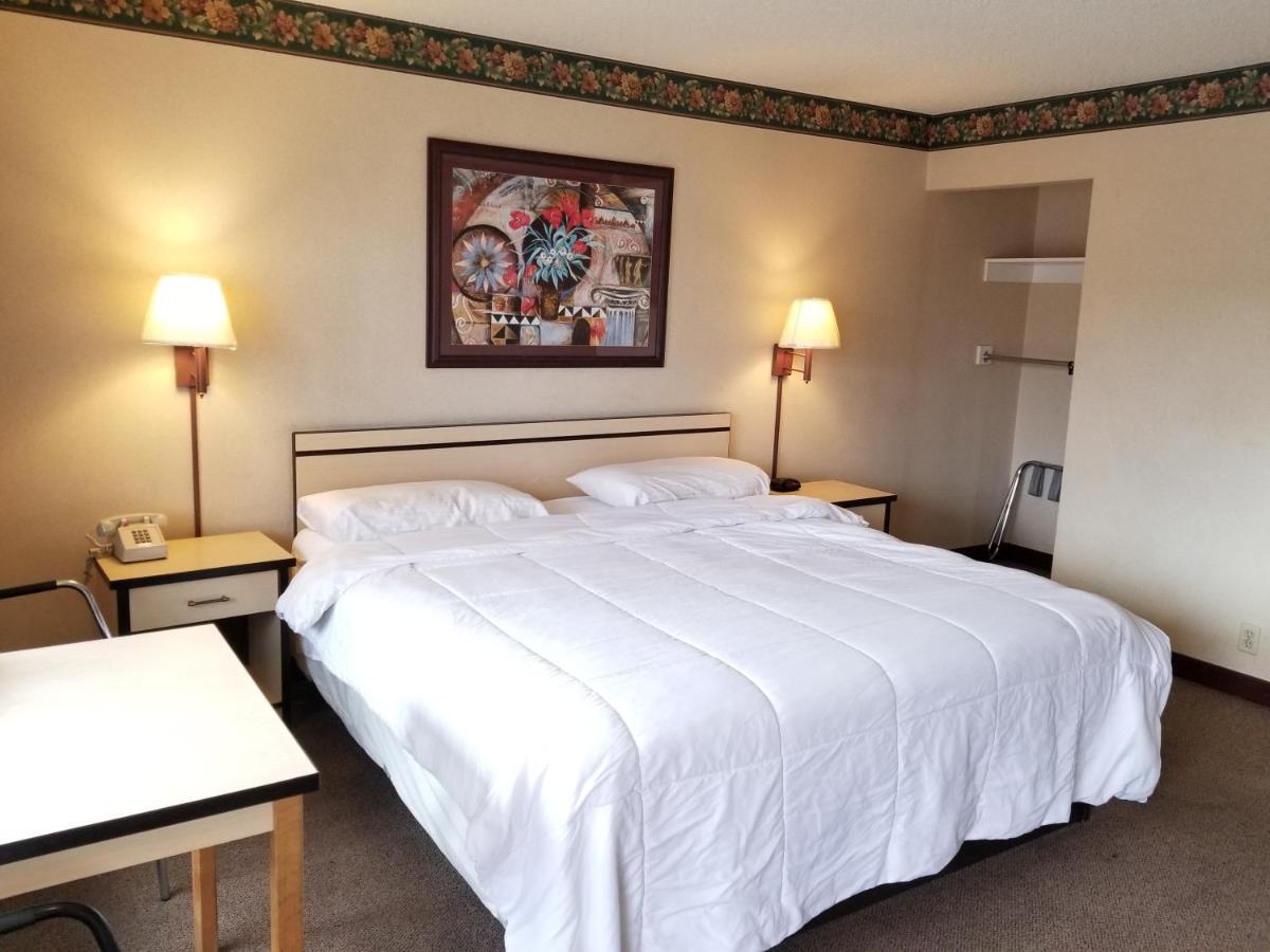 كولورادو سبرينغس Travelstar Inn & Suites المظهر الخارجي الصورة
